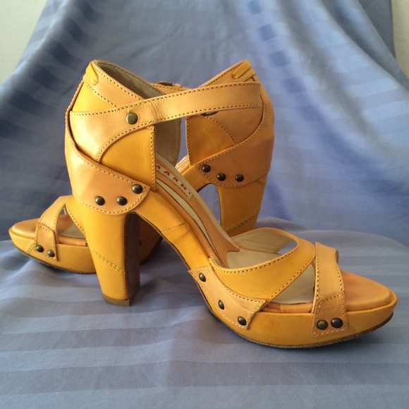 Marni Yellow Chunky Platform Sandals - Picture 5 of 8